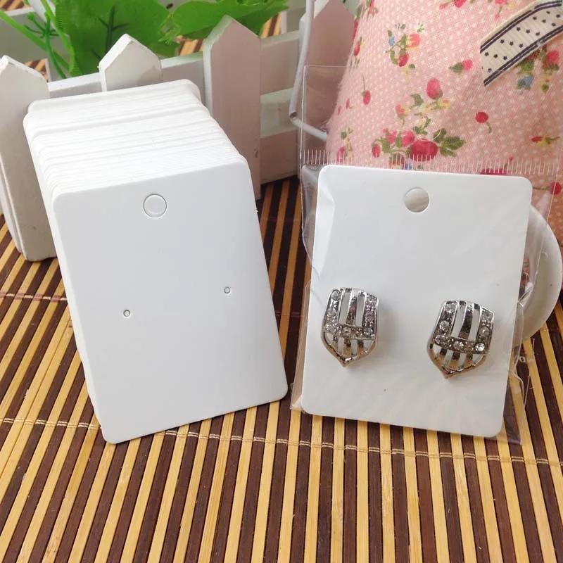 2016 New Hot 1 Pair Blank White Earring Card 1lot=200 card +200 opp bag Blank Jewelry Card Custom Logo Cost Extra
2016 New Hot 1 Pair Blank White Earring Card 1lot=200 card +200 opp bag Blank Jewelry Card Custom Logo Cost Extra