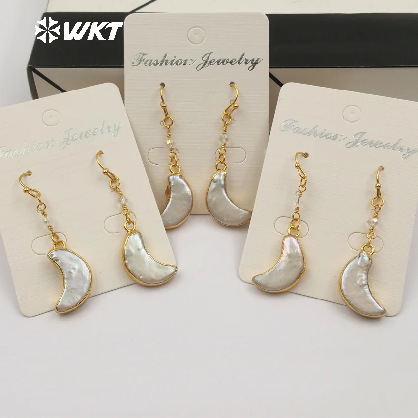 Фото WT-E436 Gold Dipped Crescent Shape Freshwater Pearl Drop With Rosary Chain Earwire Vogue Earring Women Elegant | Украшения и