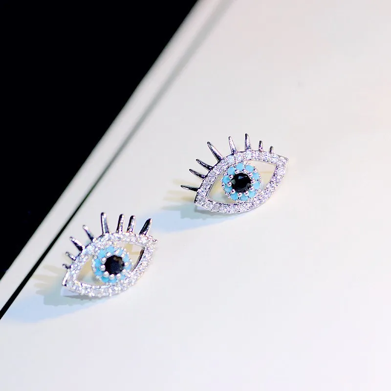2020 Hot 925 Silver Needle earrings Crystals From Swarovskis White eye Earrings for Women Party fashion Jewelry
2020 Hot 925 Silver Needle earrings Crystals From Swarovskis White eye Earrings for Women Party fashion Jewelry