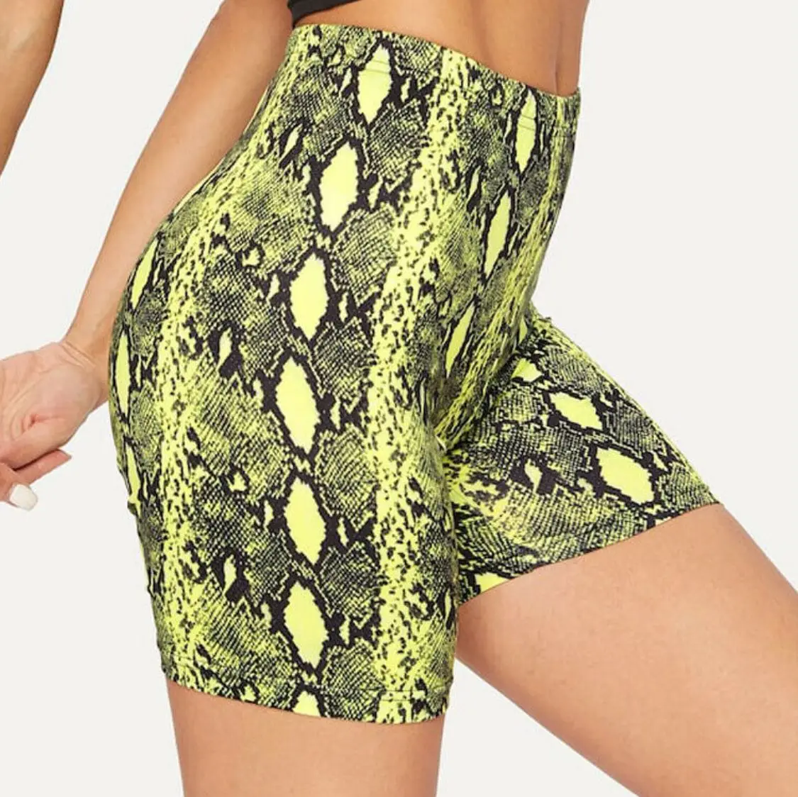 Women High Waist Snake Skin Print Shorts Fitness Shiny Skinny Shorts S-XL Size Sexy Ladies Fashion Clothes Summer 3 Colors
Women High Waist Snake Skin Print Shorts Fitness Shiny Skinny Shorts S-XL Size Sexy Ladies Fashion Clothes Summer 3 Colors