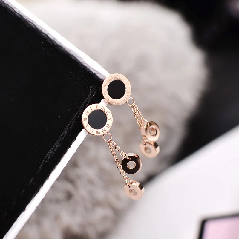 

YUN RUO 2019 New Fashion Roman Numeral Tassel Stud Earring Rose Gold Color Woman Birthday Gift Titanium Steel Jewelry Never Fade