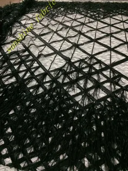 Black Nigerian African tulle mesh lace fabric with feather Hot sell French net lace with sequins for party dress 
Black Nigerian African tulle mesh lace fabric with feather Hot sell French net lace with sequins for party dress