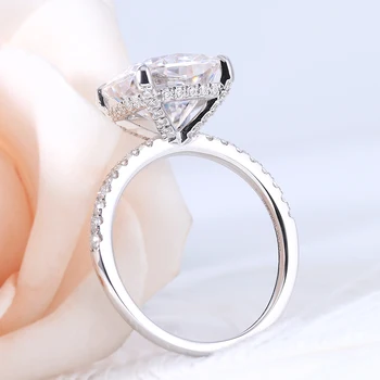 14K White Gold 4.5CT 10MM Cushion Cut FG Color Moissanite Under Halo Engagement Ring with Half Eternity Band For Women
14K White Gold 4.5CT 10MM Cushion Cut FG Color Moissanite Under Halo Engagement Ring with Half Eternity Band For Women