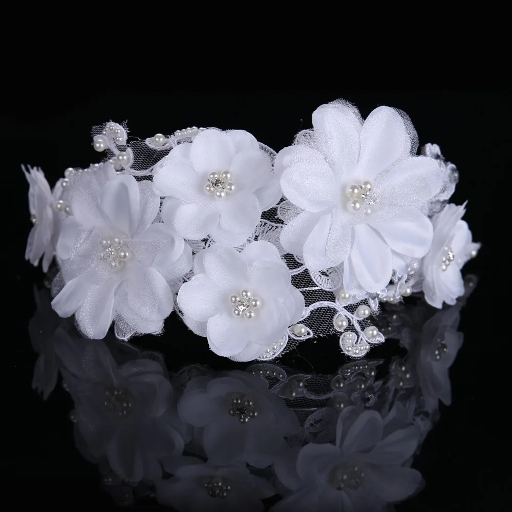 New Arrival White Lace flowers Women Tiara Hairbands Crystal Rhinestones Hairbands Party&Banquet Hairwear Hair Ornaments
New Arrival White Lace flowers Women Tiara Hairbands Crystal Rhinestones Hairbands Party&Banquet Hairwear Hair Ornaments