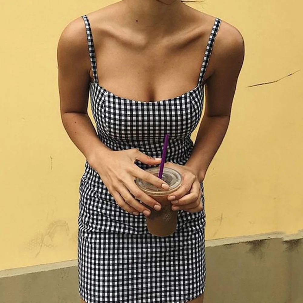 Hot Sale 2019 Women Summer Backless Plaid Printed Strap Sleeveless Party Sexy Mini Dresses Elegant Party Free Ship
Hot Sale 2019 Women Summer Backless Plaid Printed Strap Sleeveless Party Sexy Mini Dresses Elegant Party Free Ship
