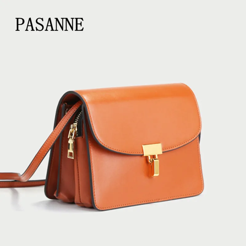 Female organ bag leather 2018 new bags leather Crossbody lock all-match simple retro small leather female bag
Female organ bag leather 2018 new bags leather Crossbody lock all-match simple retro small leather female bag