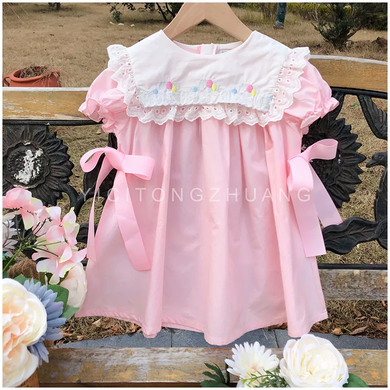 Summer Infant Pink Embroidery Doll Dress Square Collar Bow Girls Short Puff Sleeve Dress Vintage Spanish England Europe Style
Summer Infant Pink Embroidery Doll Dress Square Collar Bow Girls Short Puff Sleeve Dress Vintage Spanish England Europe Style