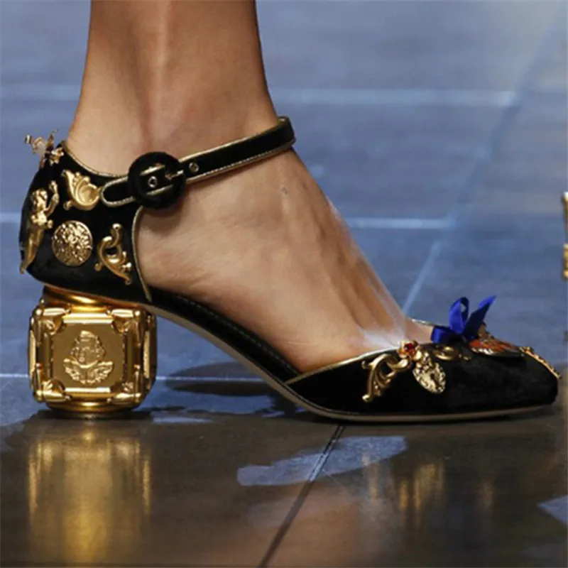 Gold Square Heel Gladiato Shoes Women Stiletto Wedding Heels Suede Vintage Mary High Heels Metal Crystal Luruxy Zapatos De Mujer
Gold Square Heel Gladiato Shoes Women Stiletto Wedding Heels Suede Vintage Mary High Heels Metal Crystal Luruxy Zapatos De Mujer