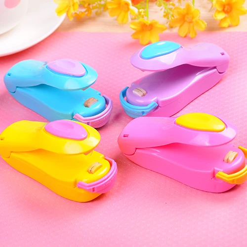 Mini Clip holder Hand Pressure Heating Head Sealing Machine random color Accessories Snacks Bag Sealer Portable
Mini Clip holder Hand Pressure Heating Head Sealing Machine random color Accessories Snacks Bag Sealer Portable