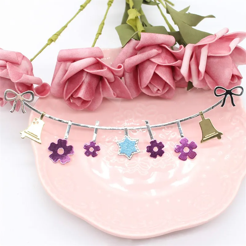 KSCRAFT Build Up Banner Metal Cutting Dies Stencils for DIY Scrapbooking/photo album Decorative Embossing DIY Paper Cards 
KSCRAFT Build Up Banner Metal Cutting Dies Stencils for DIY Scrapbooking/photo album Decorative Embossing DIY Paper Cards