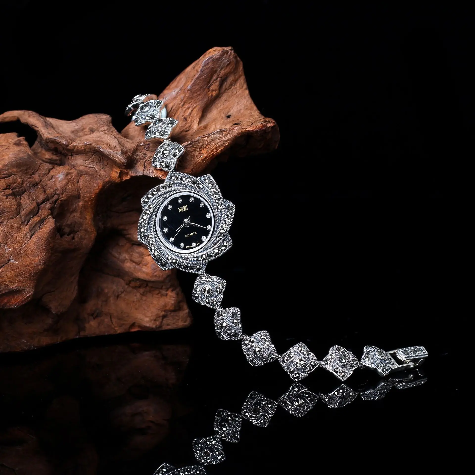Retro Thai Silver S925 Sterling Silver Jewelry Simple Beautiful Vintage Flower Ladies Precision Watch Bracelet
Retro Thai Silver S925 Sterling Silver Jewelry Simple Beautiful Vintage Flower Ladies Precision Watch Bracelet