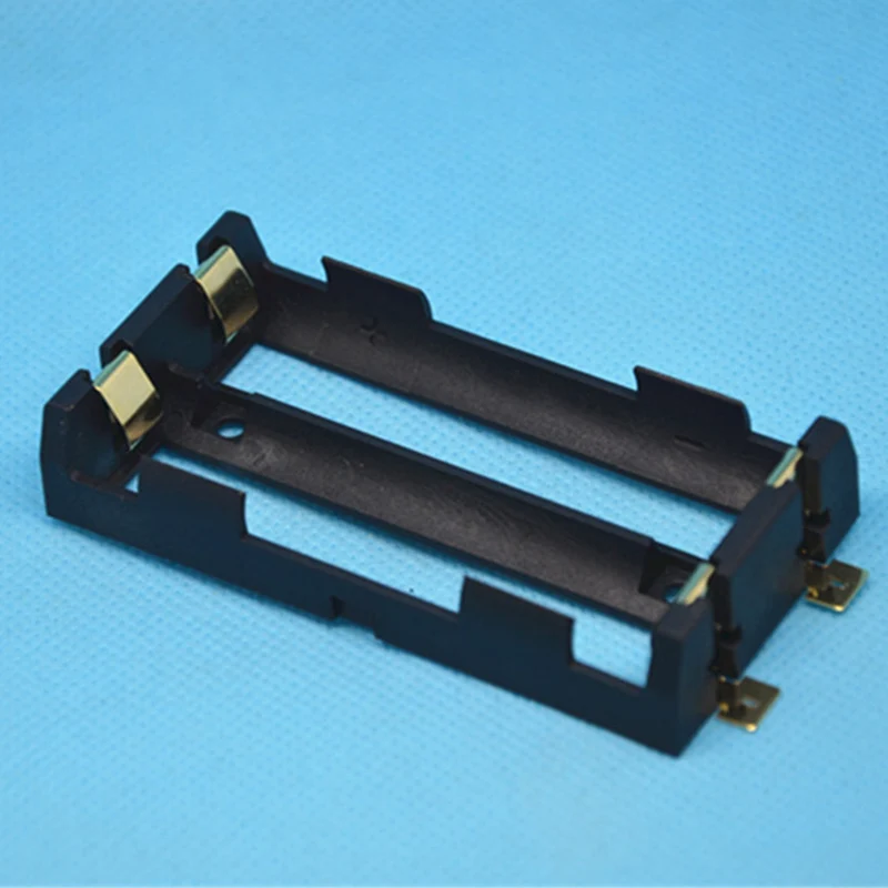 1Pcs High Quality for 2 X 18650 Battery Holder With Bronze Pins Battery Storage Box
1Pcs High Quality for 2 X 18650 Battery Holder With Bronze Pins Battery Storage Box