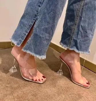 BONJEAN Hot Selling Transparent High Heel Slippers Sexy PeeP Toe PVC Thin Heels Shoes Woman Slides Club Wearing Sides
BONJEAN Hot Selling Transparent High Heel Slippers Sexy PeeP Toe PVC Thin Heels Shoes Woman Slides Club Wearing Sides