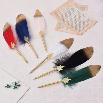 1Pc Cute Feather Ballpoint Pens 0.5mm Kawaii Ball Pens Gold Powder Pens For Writing School Office Supplies Novelty Stationery
1Pc Cute Feather Ballpoint Pens 0.5mm Kawaii Ball Pens Gold Powder Pens For Writing School Office Supplies Novelty Stationery