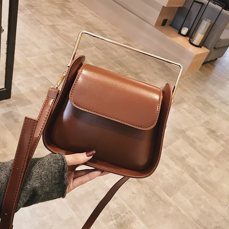 Bag for women 2019 new Korean fashion portable small square bag spring port wind retro shoulder Messenger bag trend
Bag for women 2019 new Korean fashion portable small square bag spring port wind retro shoulder Messenger bag trend