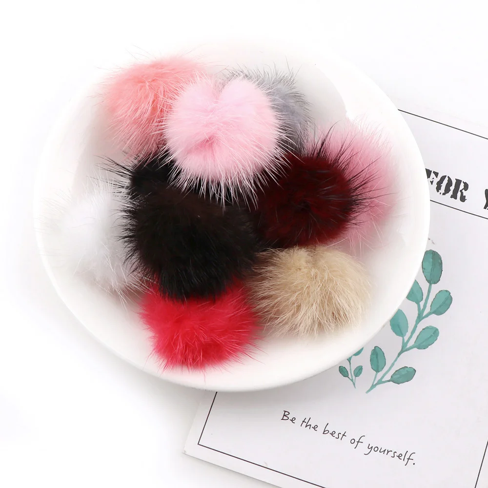 10Colors 100pcs DIY Pompon 4cm Mink Pompoms Fur balls for Sewing On knitted keychain scarf shoes Hats DIY Jewelry Accessories
10Colors 100pcs DIY Pompon 4cm Mink Pompoms Fur balls for Sewing On knitted keychain scarf shoes Hats DIY Jewelry Accessories
