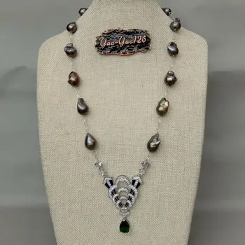 25'' Cultured Black Keshi Pearl Necklace Green Enamel CZ Pendant
25'' Cultured Black Keshi Pearl Necklace Green Enamel CZ Pendant