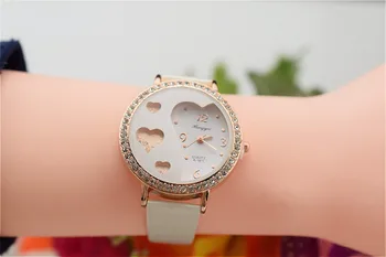 2018 new peach heart-shaped quicksand dial leather strap watch casual exquisite precision high-end women's quartz watch
2018 new peach heart-shaped quicksand dial leather strap watch casual exquisite precision high-end women's quartz watch