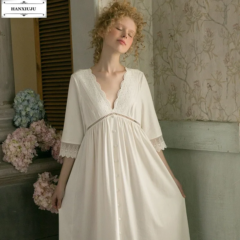 2019 Spring Summer White Cotton Nightgowns Women Soft Sexy Lingerie Lace Night Skirt Vintage Princess Nightdress Plus Size 19532
2019 Spring Summer White Cotton Nightgowns Women Soft Sexy Lingerie Lace Night Skirt Vintage Princess Nightdress Plus Size 19532