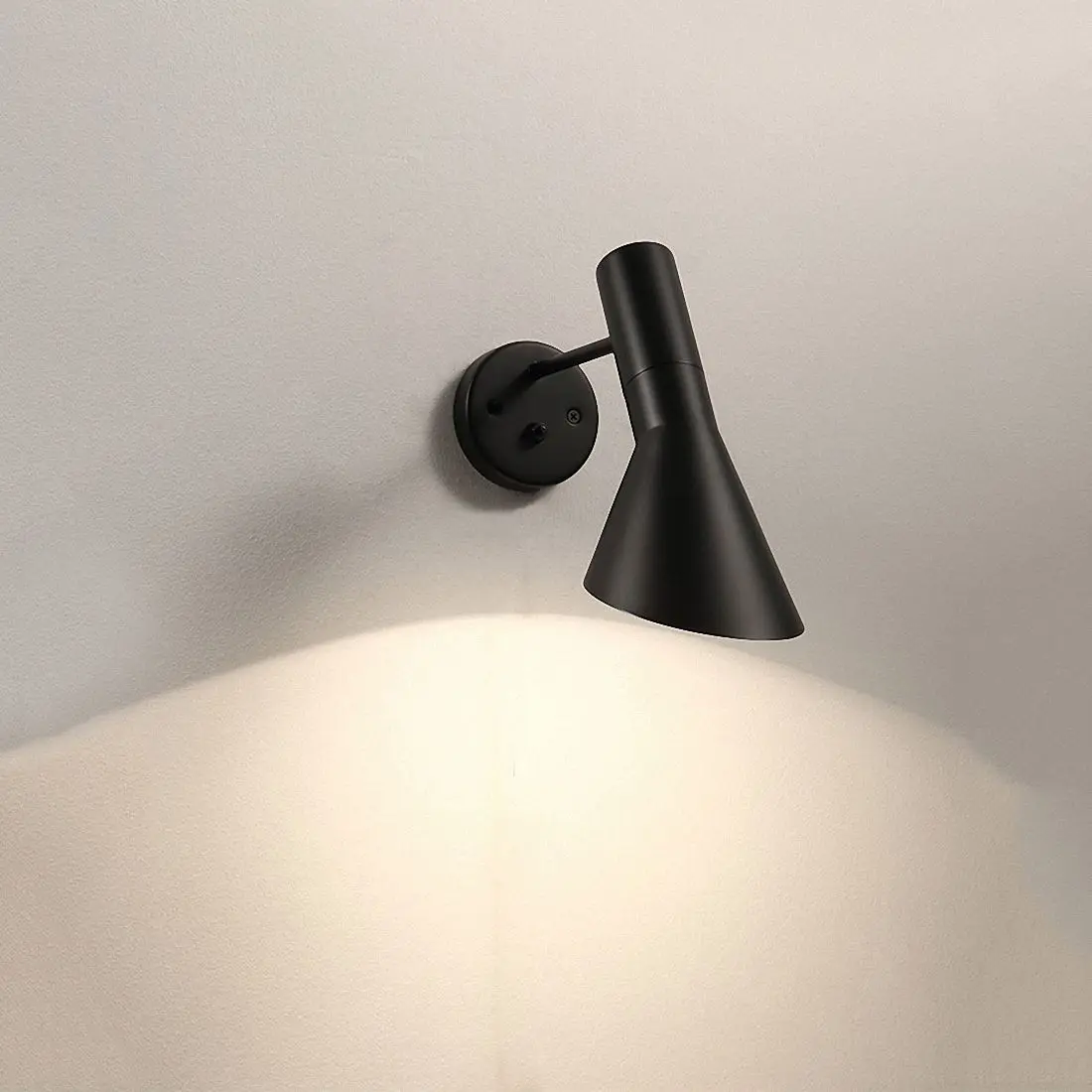 Фото Modern minimalist bedroom living room bedside switch with AJ wall lamp personality creative aisle stairwell | Лампы и освещение