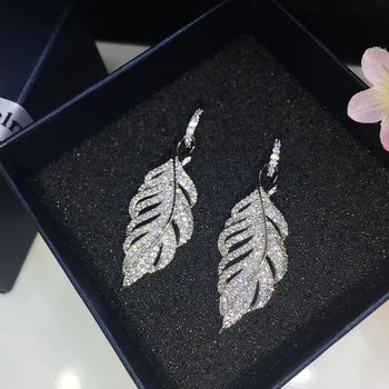 Micro Cubic Zircon Olive Leaves Earring Tassel Feather Dangle Earring Women S925 Ear Pin Feather Cuff Earring Bridal Jewelry
Micro Cubic Zircon Olive Leaves Earring Tassel Feather Dangle Earring Women S925 Ear Pin Feather Cuff Earring Bridal Jewelry