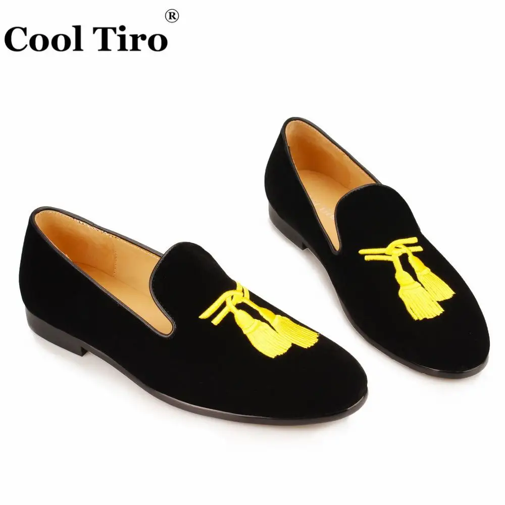 Men velvet slippers Loafers Embroidered (9)