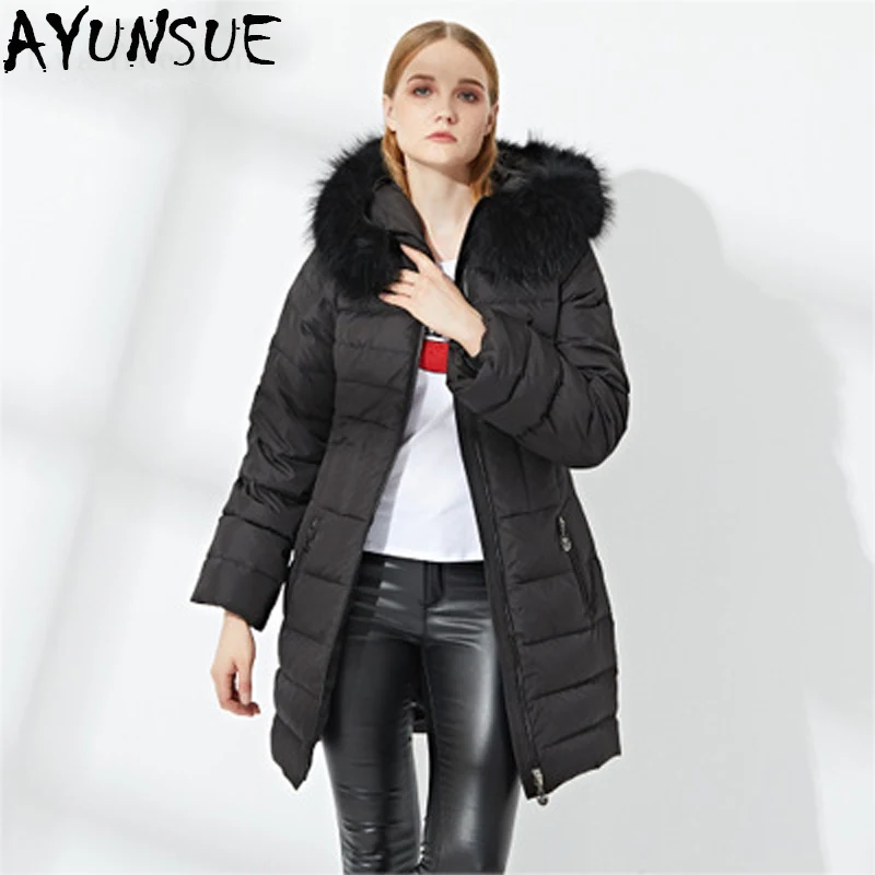 2019 New Luxury Winter Down Jacket Women European 90% Duck Down Long Parka Female Natural Raccoon Fur Warm Smow Overcoat LX2324
2019 New Luxury Winter Down Jacket Women European 90% Duck Down Long Parka Female Natural Raccoon Fur Warm Smow Overcoat LX2324