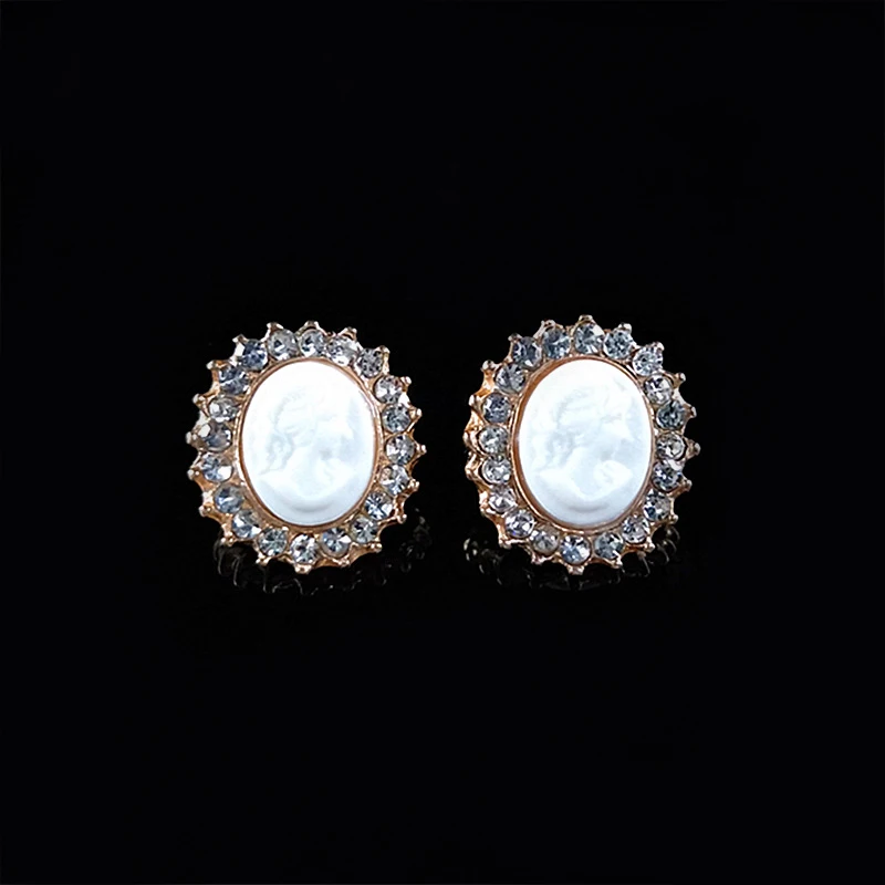 2018New 100Pcs Oval Elliptical Beauty Head Rhinestones Button for DIY Hair Accessories and 2edding Clothes Decoration HZ452
2018New 100Pcs Oval Elliptical Beauty Head Rhinestones Button for DIY Hair Accessories and 2edding Clothes Decoration HZ452