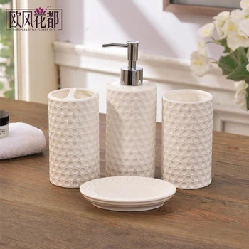 European ceramic sanitary ware four five piece bathroom Wash Cup simple plain home kit
European ceramic sanitary ware four five piece bathroom Wash Cup simple plain home kit
