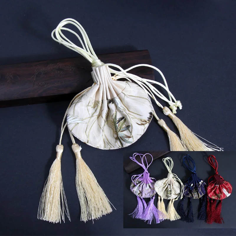 1pcs Retro Crane Empty Bag Sachet Mosquito Repellent Car Wardrobe Pendant Han Dynasty Style Wallet Pendant
1pcs Retro Crane Empty Bag Sachet Mosquito Repellent Car Wardrobe Pendant Han Dynasty Style Wallet Pendant