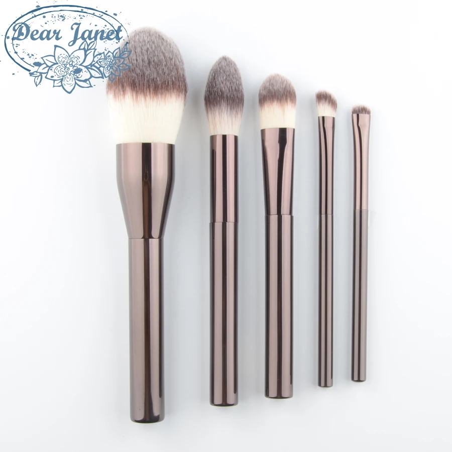 Brand Kabuki Powder brush Foundation blusher brush Retractable blushing make up brush Eye shadow makeup
Brand Kabuki Powder brush Foundation blusher brush Retractable blushing make up brush Eye shadow makeup
