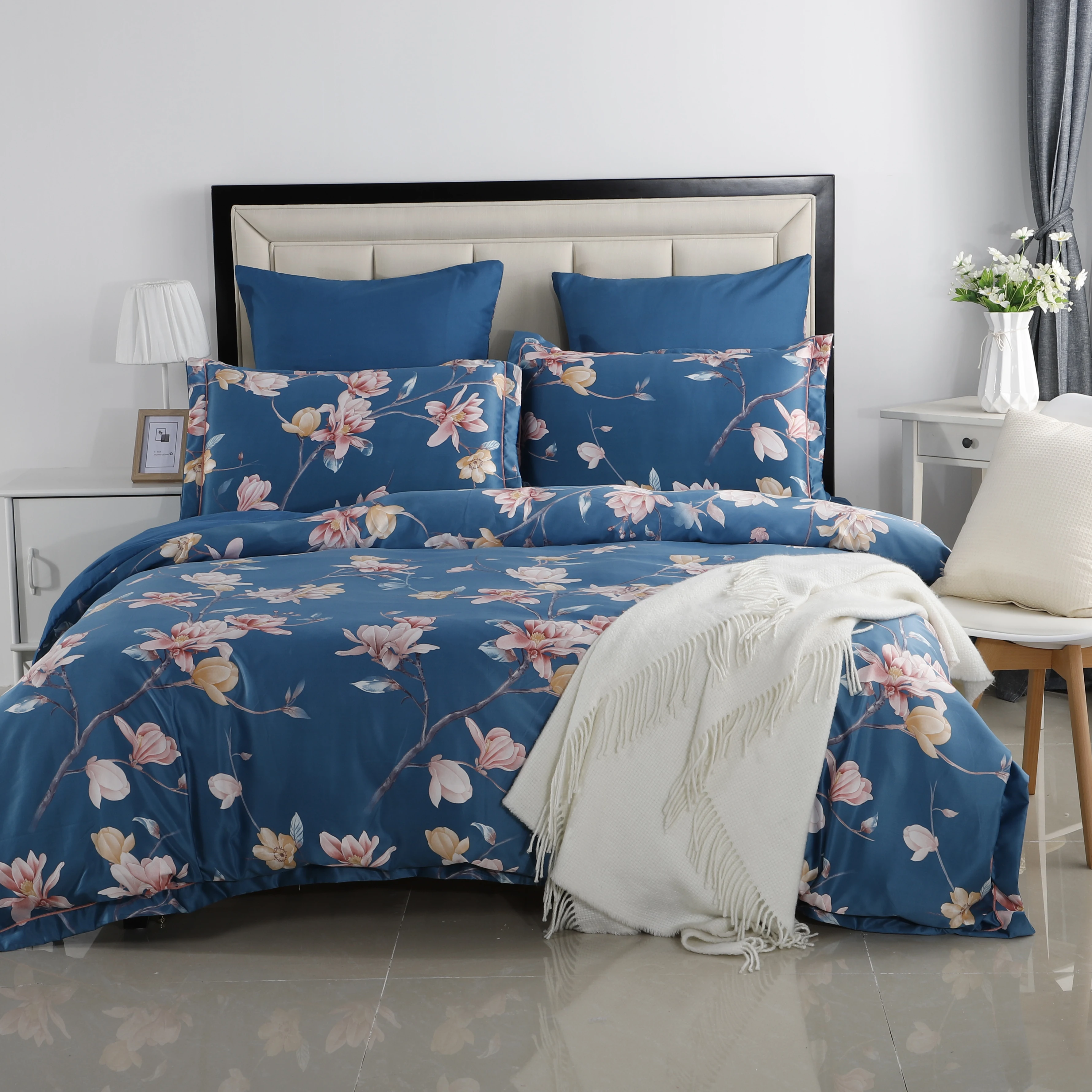 YAXINLAN luxury bedding set Bed linen Pure cotton Plant flowers Fashion Flower Patterns Bed sheet quilt cover pillowcase 6pcs
YAXINLAN luxury bedding set Bed linen Pure cotton Plant flowers Fashion Flower Patterns Bed sheet quilt cover pillowcase 6pcs