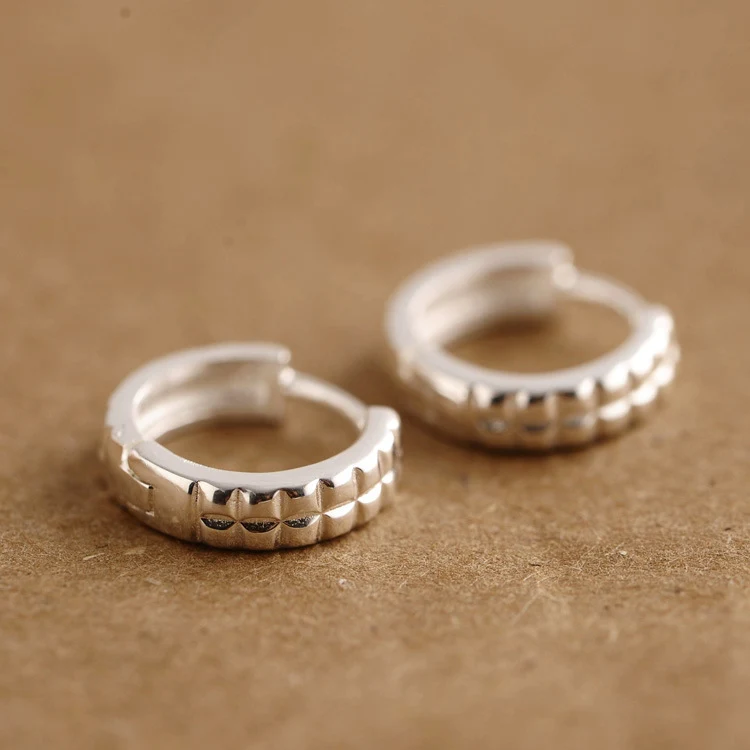 Фото Женские простые серьги svjewelry из стерлингового серебра 925 пробы в Корейском стиле |