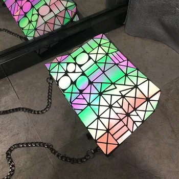 Women Bags Chain Luminous Crossbody Shoulder Bag Geometric Quilted Luxury Handbag Lattice Bolsas
Women Bags Chain Luminous Crossbody Shoulder Bag Geometric Quilted Luxury Handbag Lattice Bolsas