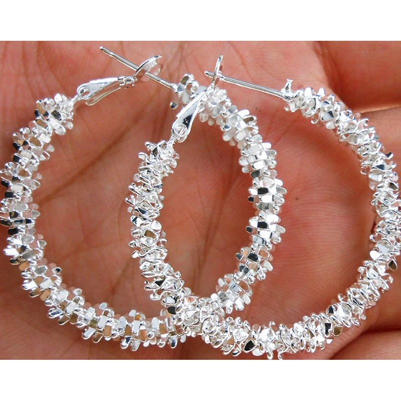 Hot Sale Big Round Circle Hoop Earrings For Women Ladies Exaggerated Jewelry Dazzling Shiny Large Pierced Hoop Earring L4E608
Hot Sale Big Round Circle Hoop Earrings For Women Ladies Exaggerated Jewelry Dazzling Shiny Large Pierced Hoop Earring L4E608