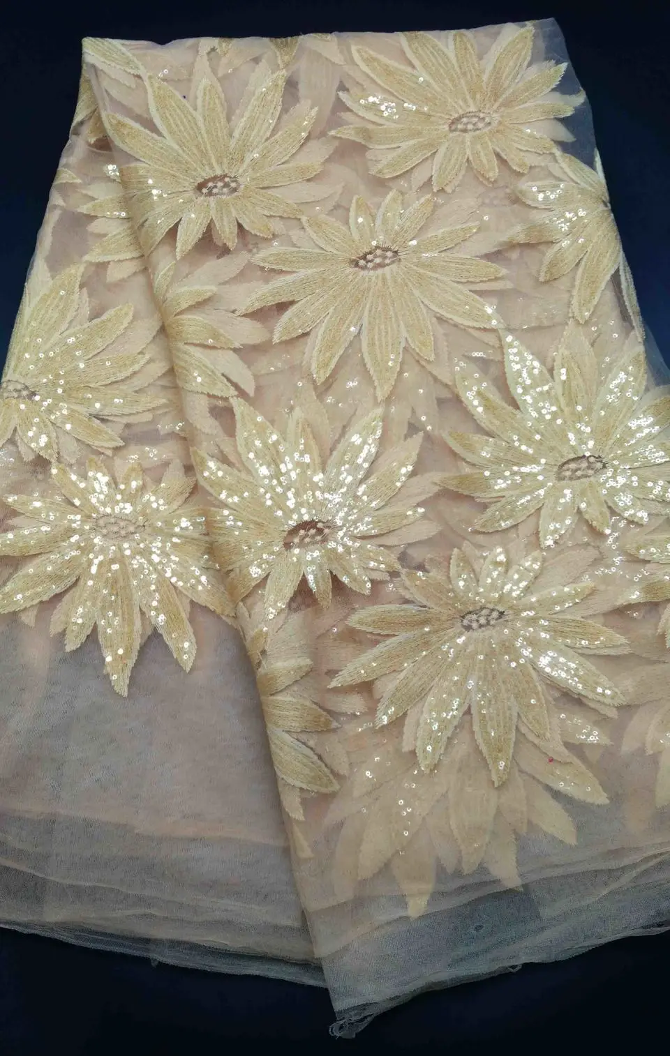 Latest French Nigerian Laces Fabrics High Quality Tulle African Laces Fabric Wedding African French Net Lace Fabric M1558 red
Latest French Nigerian Laces Fabrics High Quality Tulle African Laces Fabric Wedding African French Net Lace Fabric M1558 red