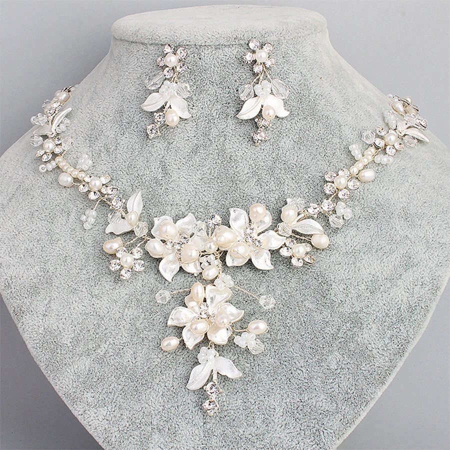 Delicate Bridal Necklace Earrings Set Sparkling Rhinestone Flower Pearl Handmade Wedding Jewelry Set Ornament Parting Gifts
Delicate Bridal Necklace Earrings Set Sparkling Rhinestone Flower Pearl Handmade Wedding Jewelry Set Ornament Parting Gifts