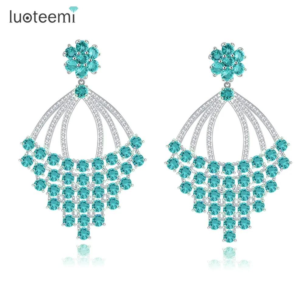 LUOTEEMI 2016 Brand New Design Special Green Cubic Zircon Prong Setting Big Stud Earrings for Women Christmas Gift Jewelry
LUOTEEMI 2016 Brand New Design Special Green Cubic Zircon Prong Setting Big Stud Earrings for Women Christmas Gift Jewelry
