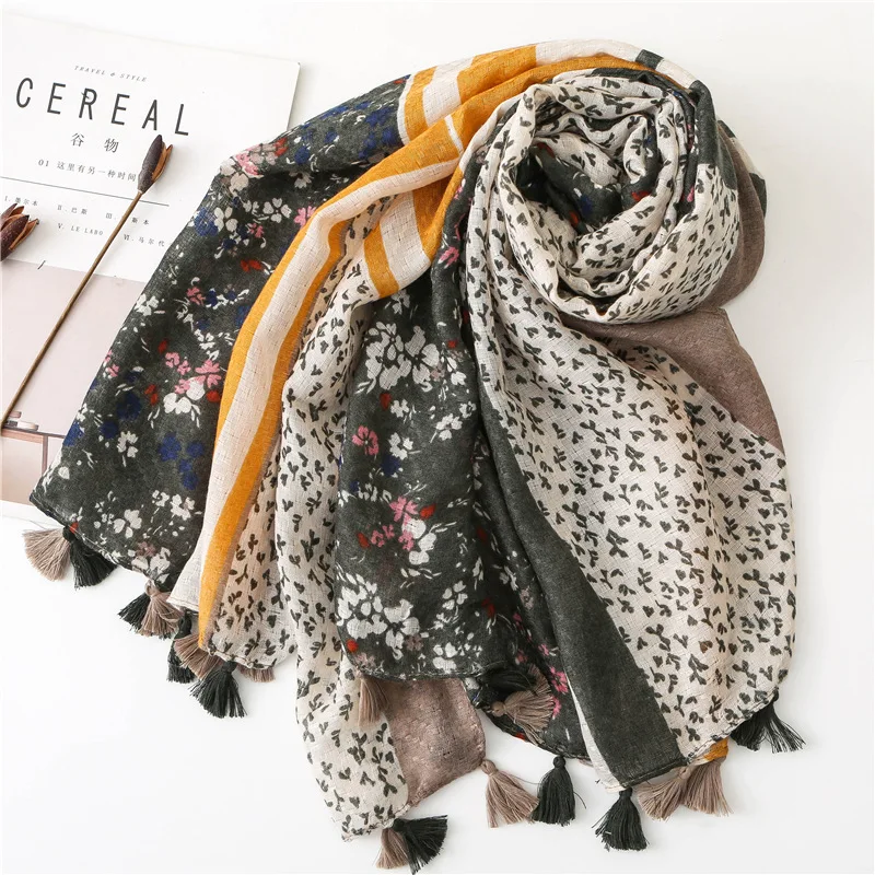 2019 New Fashion Flower Print Tassel Scarves Shawls Trendy Floral Print Scarf Wrap Hijab Foulard Muffler Free Shipping
2019 New Fashion Flower Print Tassel Scarves Shawls Trendy Floral Print Scarf Wrap Hijab Foulard Muffler Free Shipping