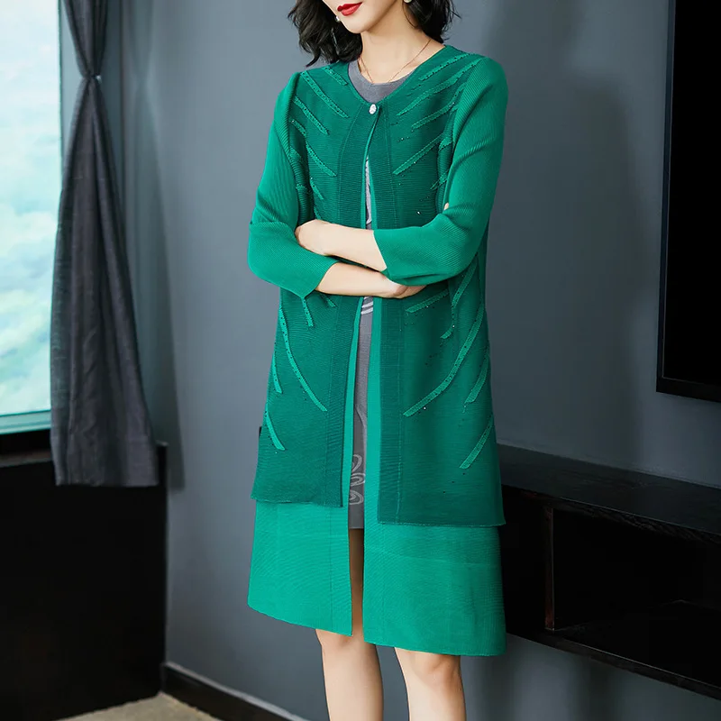 LANMREM 2019 Spring Summer Pleated Trench Coat For Women Wrist Sleeve Single Button Loose High Qulity Hot Sale Long Coat NA917
LANMREM 2019 Spring Summer Pleated Trench Coat For Women Wrist Sleeve Single Button Loose High Qulity Hot Sale Long Coat NA917