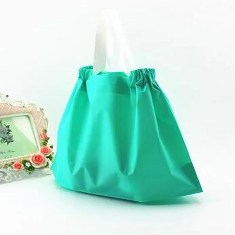 Size: 35*25cm Thickened Green Clothing Packaging Large Plastic New Year Handbag 48pcs/lot
Size: 35*25cm Thickened Green Clothing Packaging Large Plastic New Year Handbag 48pcs/lot