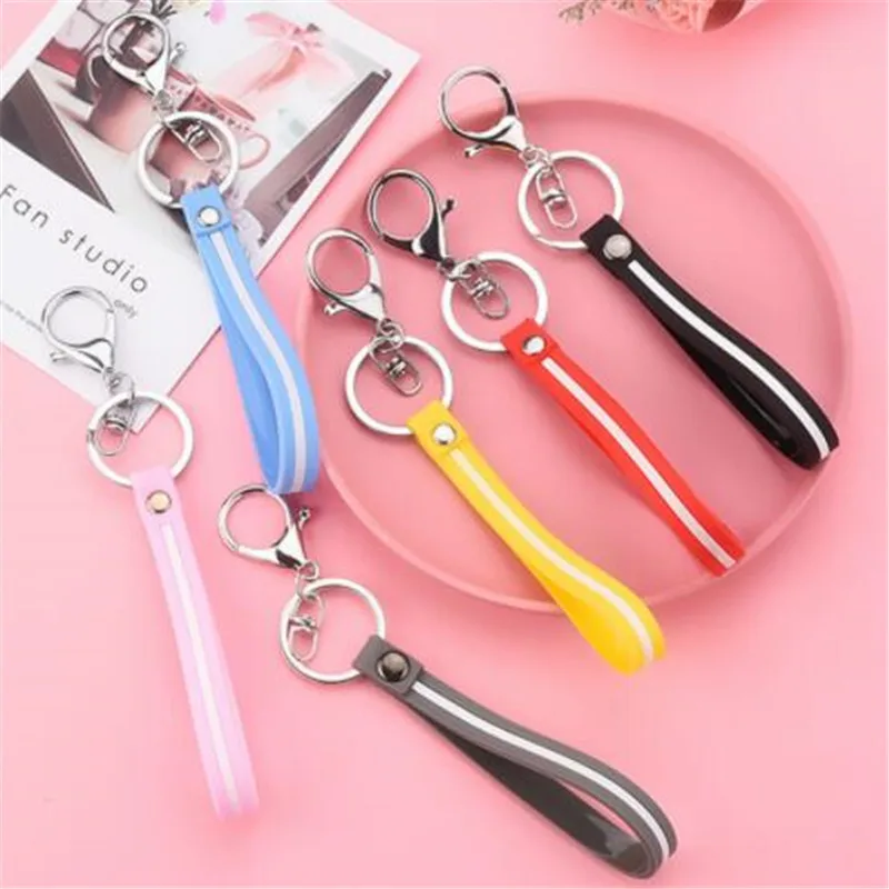 WKOUD Candy Color Striped Leather Rope Keychain Fresh PVC Soft Rubber Hand Rope Lovers Car Key Lobster Buckle DIY Accessories
WKOUD Candy Color Striped Leather Rope Keychain Fresh PVC Soft Rubber Hand Rope Lovers Car Key Lobster Buckle DIY Accessories