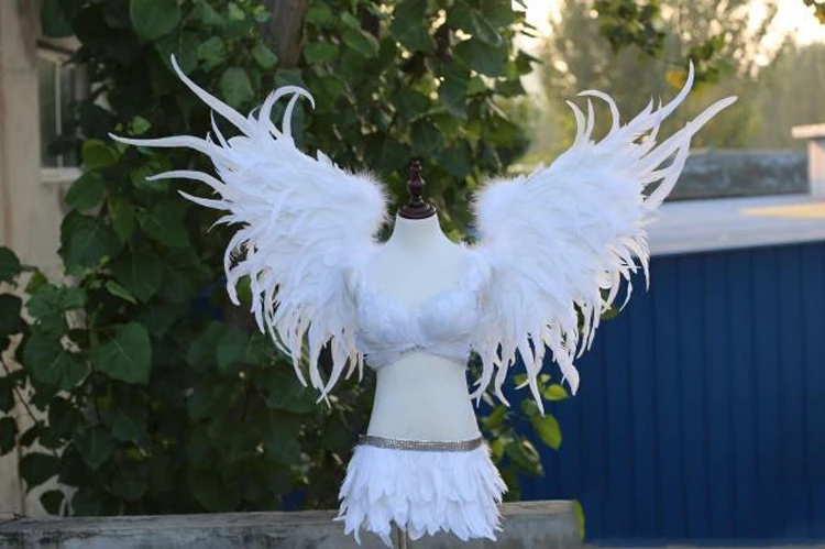 white angel feather wings for Cosplay photography Game Display Game shooting props Angle Wings Props free shipping
white angel feather wings for Cosplay photography Game Display Game shooting props Angle Wings Props free shipping