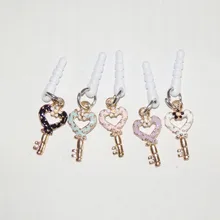 The new mobile phone cute heart-shaped key drip Universal dust plug headphones cap for iphone6/5s Xiaomi a mobile phone
