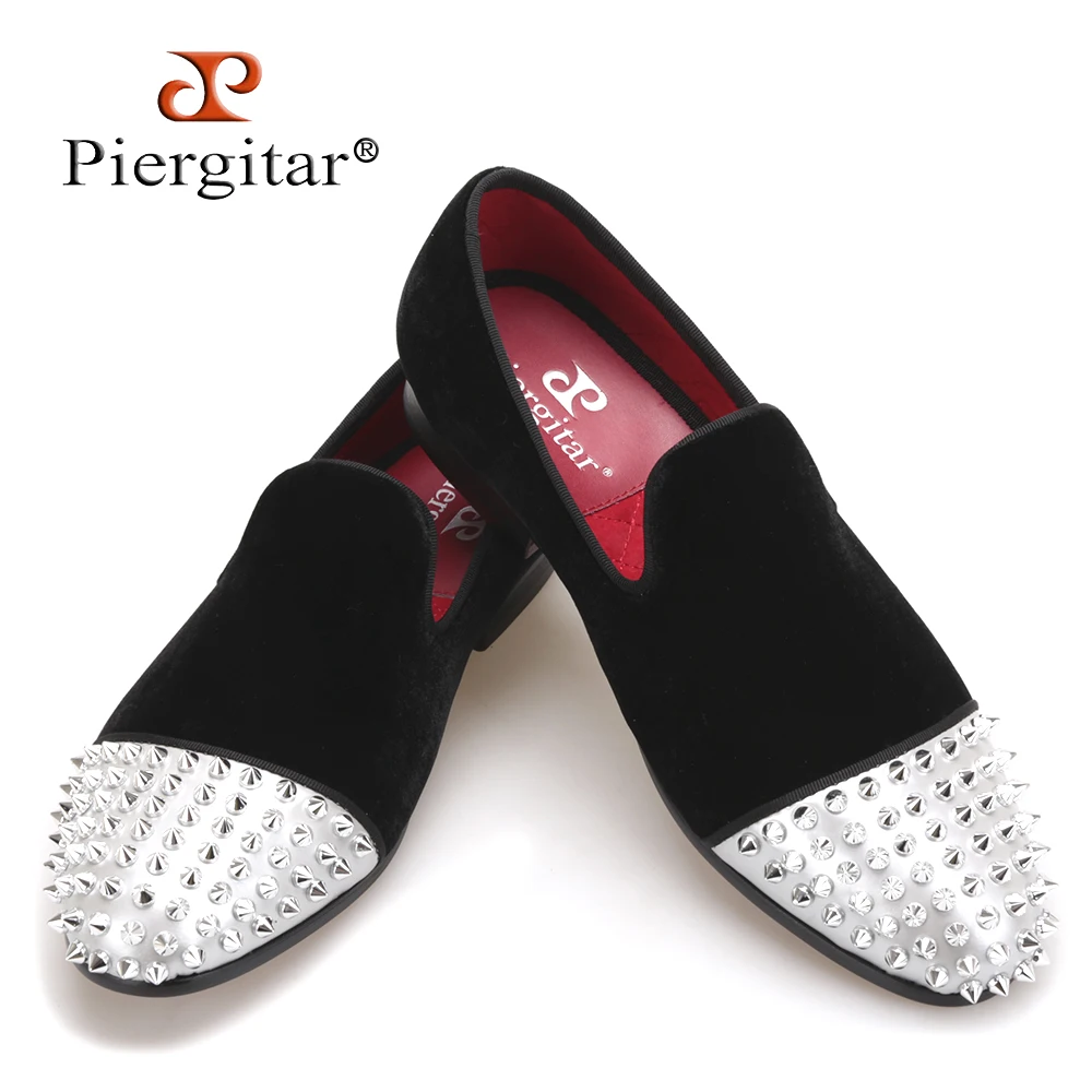 PIERGITAR 2019 Handmade men velvet shoes with Rivet Leather Toe Fashion men's casual loafers smoking slipper men's flats
PIERGITAR 2019 Handmade men velvet shoes with Rivet Leather Toe Fashion men's casual loafers smoking slipper men's flats