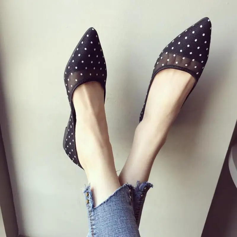 Lace Casual Polka Dot Pointed Toe Fashion Summer 2019 New Women's Shoes Large Size 35-41 Mesh Point Toe Flat Ladies Shoes
Lace Casual Polka Dot Pointed Toe Fashion Summer 2019 New Women's Shoes Large Size 35-41 Mesh Point Toe Flat Ladies Shoes