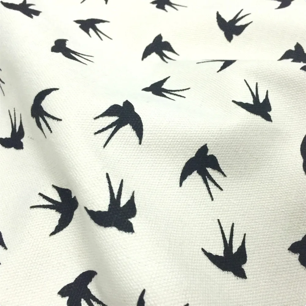 50X145CM/lots greige cloth printing black swallow Printed Polyester Cotton Canvas Fabric Sewing Cloth Table cloth sofa cloth
50X145CM/lots greige cloth printing black swallow Printed Polyester Cotton Canvas Fabric Sewing Cloth Table cloth sofa cloth
