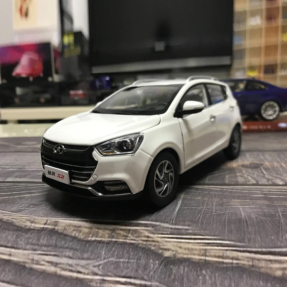 diecast 1:18 JAC S2 Alloy Diecast Car Model Toys For Kids Christmas Gifts Collection Original Box Free Shipping for children
diecast 1:18 JAC S2 Alloy Diecast Car Model Toys For Kids Christmas Gifts Collection Original Box Free Shipping for children