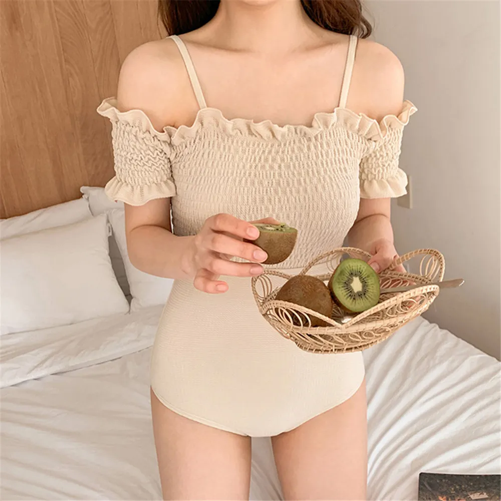 Sexy Off Shoulder One Piece Swimsuit Women Solid Swimwear Pleated Monokini Open Back Trikini Ruffle Bathing Suit Short Sleeve
Sexy Off Shoulder One Piece Swimsuit Women Solid Swimwear Pleated Monokini Open Back Trikini Ruffle Bathing Suit Short Sleeve