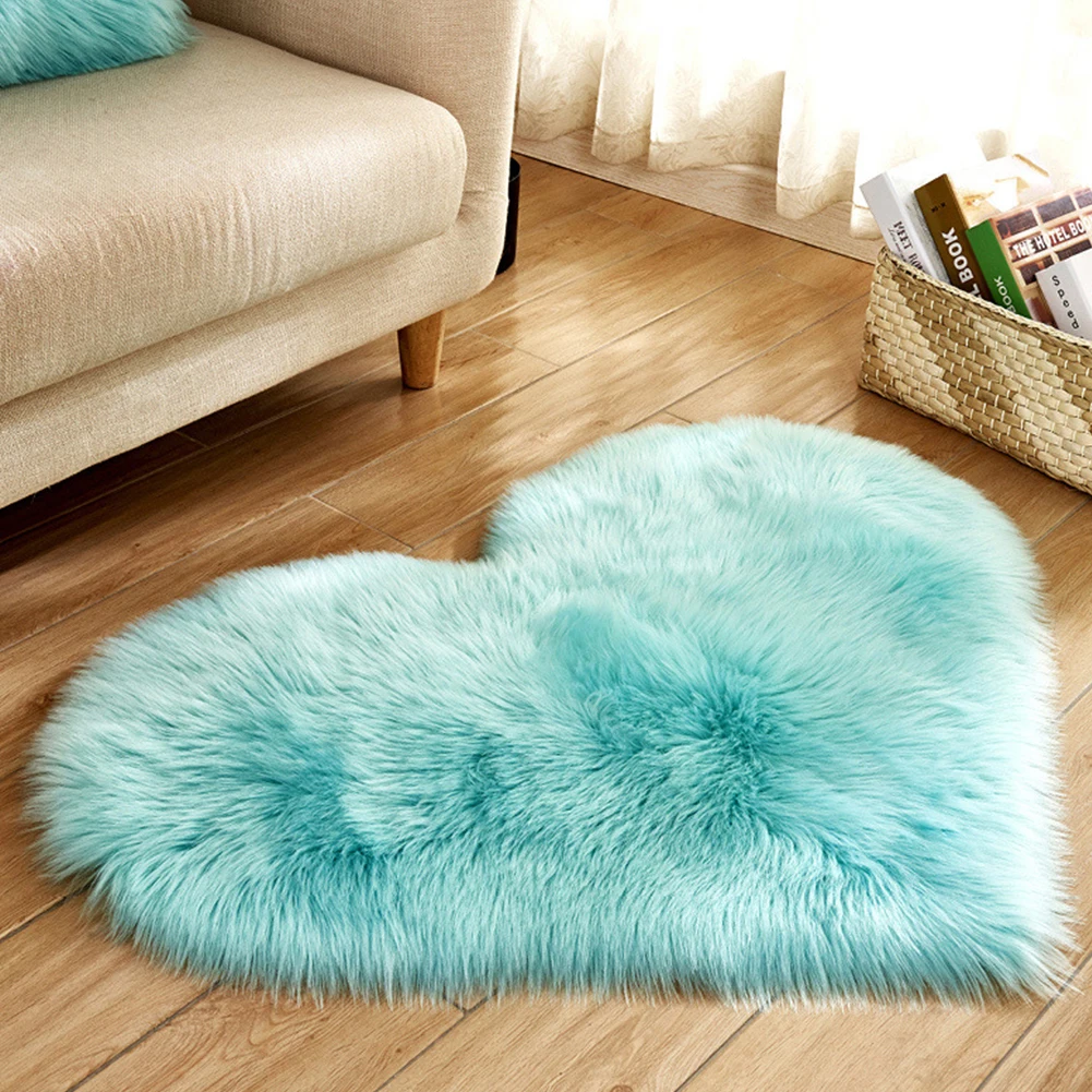 Plush Heart Shape Fluffy Imitation Wool Living Room Bedroom Soft Home Decoration Mat Blanket Rugs Non Slip
Plush Heart Shape Fluffy Imitation Wool Living Room Bedroom Soft Home Decoration Mat Blanket Rugs Non Slip